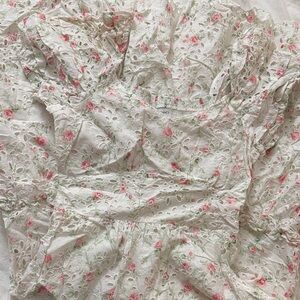 Chic Floral Eyelet Maxi Dress